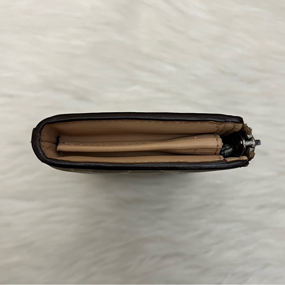 COACH - BROWN TAN TEXTURED LEATHER LONG PEYTON DREAM ZIP WALLET - Picture 6 of 13